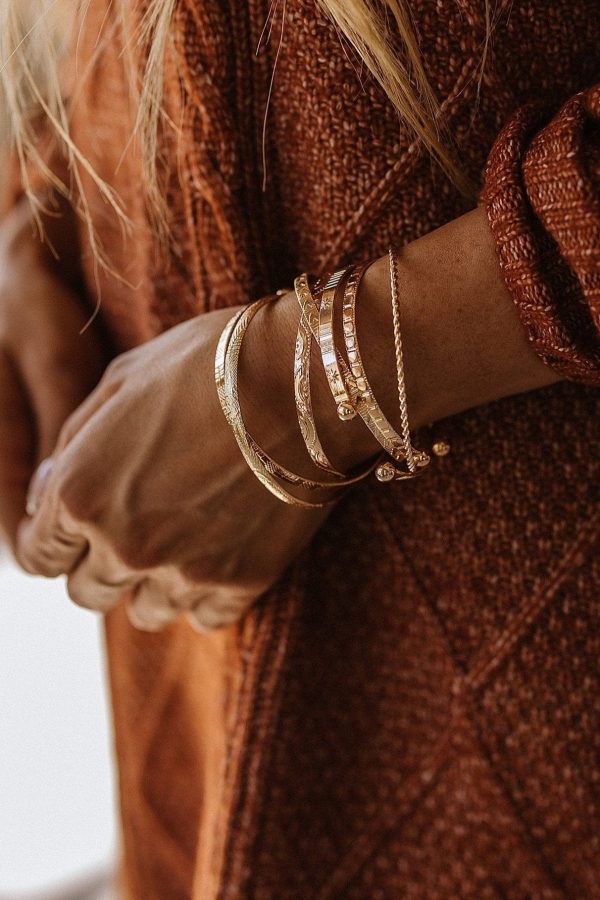 Gold 7 pcs Textured Bracelet Set Cheap - Image 2