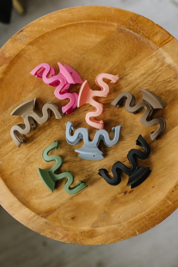 Bethanie Matte Claw Clip on Sale - Image 2