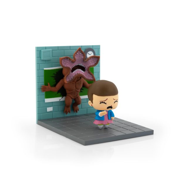 Stranger Things Eleven Vs. Demogorgon Exclusive Diorama | SuperEmoFriends Design Supply